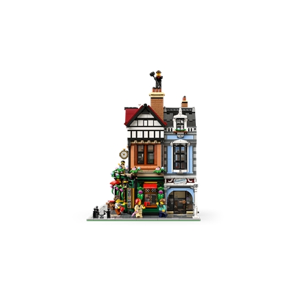 Tudor Corner