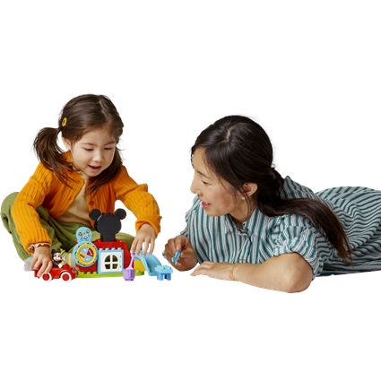 A Casa do Mickey Mouse com Carro