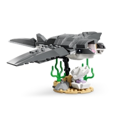 Tubarão Feroz com um Baú de Tesouro